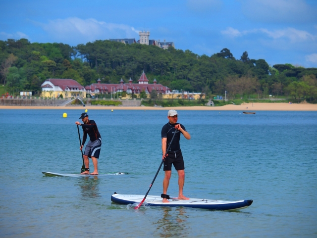  Dia de caiaque na costa de Santander 